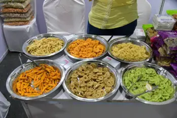 BAKE EXPO floor moment