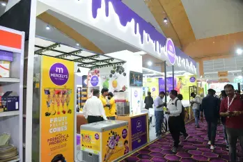 BAKE EXPO floor moment