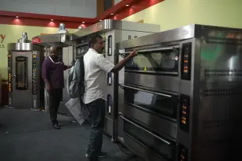 BAKE EXPO floor moment